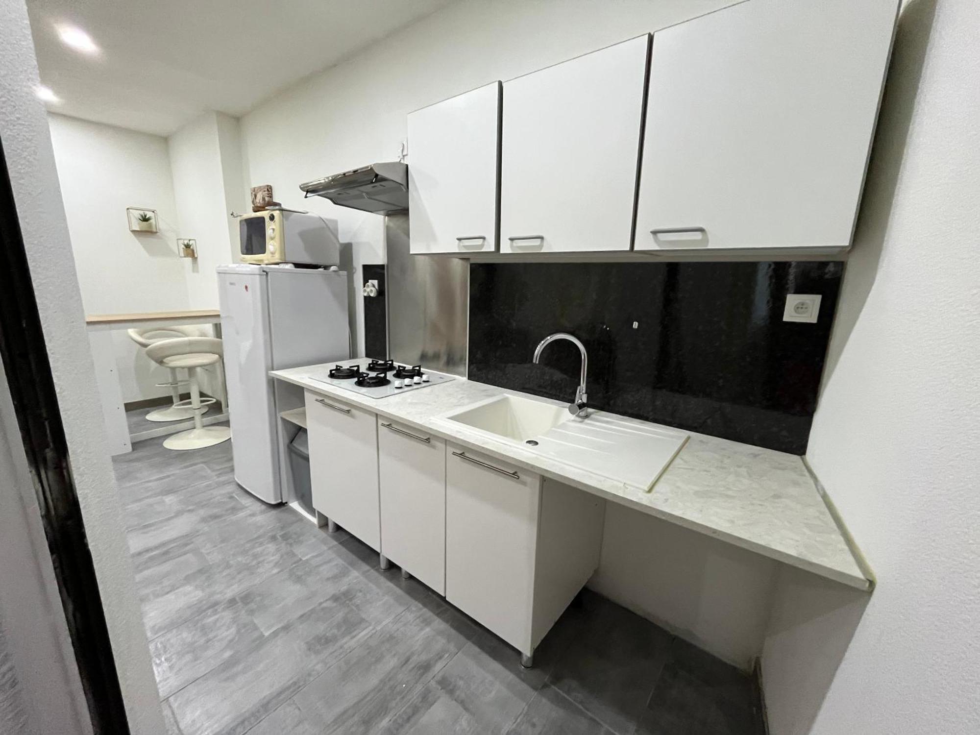 Grand Studio Lunel  Extérieur photo