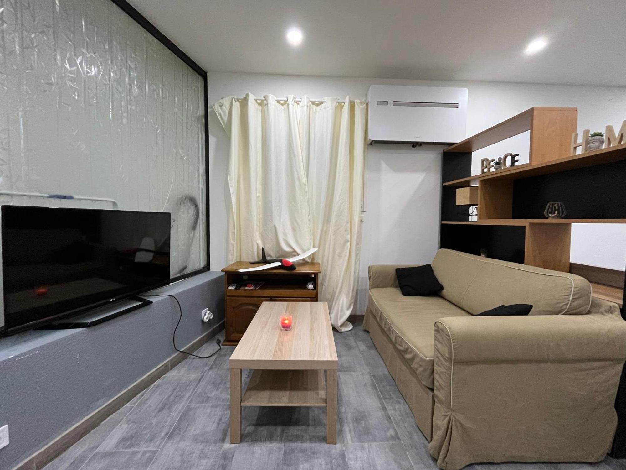 Grand Studio Lunel  Extérieur photo